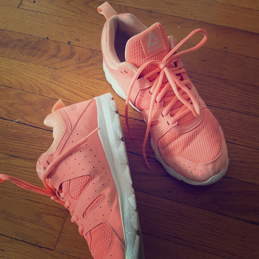 Used Reebok Sneakers Size 10 Neon Peach